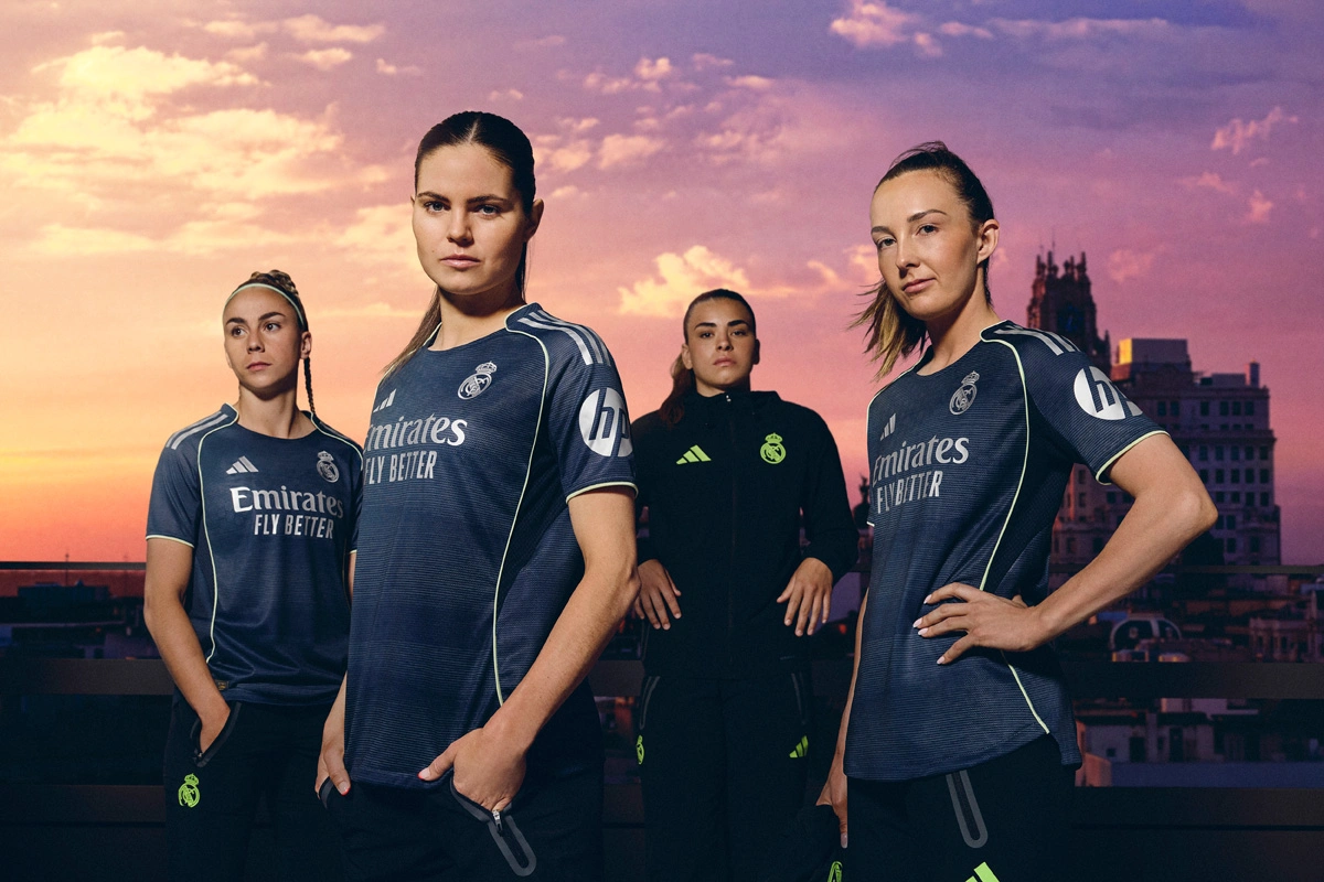 皇家马德里 2025-26 赛季客场球衣 © 球衫堂 kitstown 皇家马德里 2025-26 赛季客场球衣 © 球衫堂 kitstown